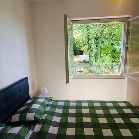 Casa Nel Verde, 10 Min Da لوغانو